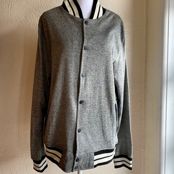 NWT Mens/Unisex Brooklyn Cloth grey Varsity jacket Sz L - Picture 1 of 16